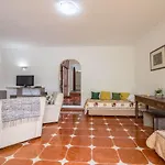 Villa Sunflower