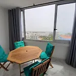 Vista Praia 16- Wifi, Remodelado, 80Mt Praia
