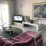 Timeless Vacations Vilamoura Marina Flat Wifi & Pool