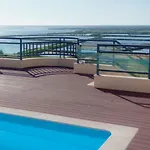 Ria Sunset House - Rooftop Pool