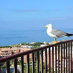 Unique Sun And Ocean View