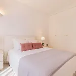 Litoral Mar Dream, 500 Mbs Free Wi-Fi, Private Parking, Pool