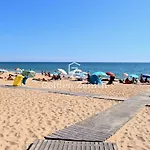 Cavalo Preto Luxury Beach Apartment By Golden Zenith