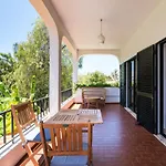 Casa Costa e Silva - 4 bedrooms apart with private pool in a quiet location