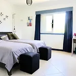 The White House - Boutique Villa