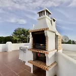 Apt Berry - With Pool And Rooftop