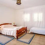 Charming House In Monchique With Shared Pool