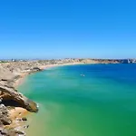 Charming Apartment In Albufeira 60 M² With Pool & View