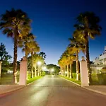 Spacious Apartment In Olhos De Agua With Shared Pool 130 Sqm