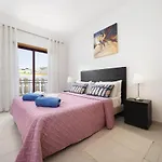 2 Bed Apartment, Quarteira, 10 Min Walk To Vilamoura