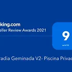 Moradia Geminada V2- Piscina Privada