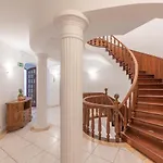 Bertolina Guest House