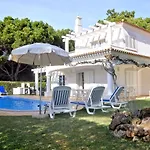 Comfortable Holiday Home In Vilamoura With Pool