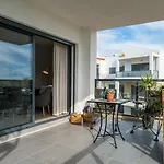 T2 In Alvor With Rooftop Terrace & Pool