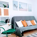 Lovely Apartment 500 M Walk To The Beach