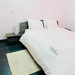 Albufeira Beach Side Apartment