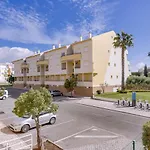 Amazing 1 Bedroom Apartment Near Marina