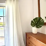 Amazing 1 Bedroom Apartment Near Marina
