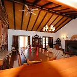 Rustic Villa Tavira With Mountain Views And Pool