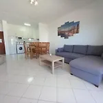 T2 Gaveto- Frente Mar, Wifi, Aconchegante & Familiar
