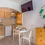 Palm Villa Estudios