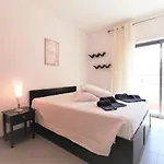 Paraiso Sol Rocha Luxurious Beach Apartment