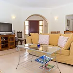 159D, 2 Bedroom Apartment On Gramacho Golf Course
