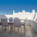 Luxury Townhouse With Pool In Alvor