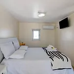 Numar Residence Villa X