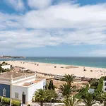 Apartamento Encosta Da Marina By Lovelystay