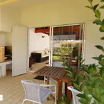 Villa Do Poco - B