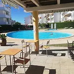 Fernandes House