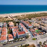 Apartamento T2 na Praia da Alagoa