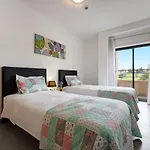 Apartamento Comunidades Lusiadas