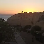 Lovely 1 Bedroom Beach House