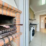 Apt Tr - With Pool And Parking
