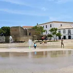 Old Town And Sea View Apartment