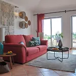 2Br Townhouse W/Pool - Amazing Views, 5Mn To Beach By Lovelystay