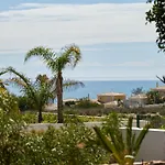 802 Villa Minamar