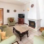 Amazing Home In S,Bras De Alportel With Kitchen