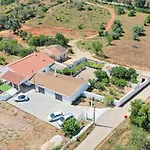 Vila Titeresa By Mtphomes