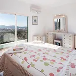 Amazing Home In S,Bras De Alportel With Kitchen
