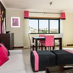 Family Apartment - Pool And Garden & Playground & Beach & Albufeira