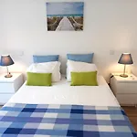White Pearl Apartment Central Confy Spacious