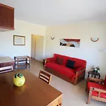 Charming Apartment In Portimao With Pool