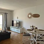 Roof-Top Apartment, Near Carvoeiro Beach!