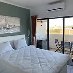 Seas The Day Apartment