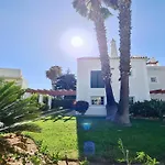 Vila Castro-Cleverdetails, Quiet Area, Private Pool