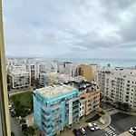 Charming Apartment With Sea View In Armacao De Pera 70 M²