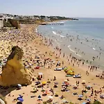 Spacious House With Private Pool In Albufeira